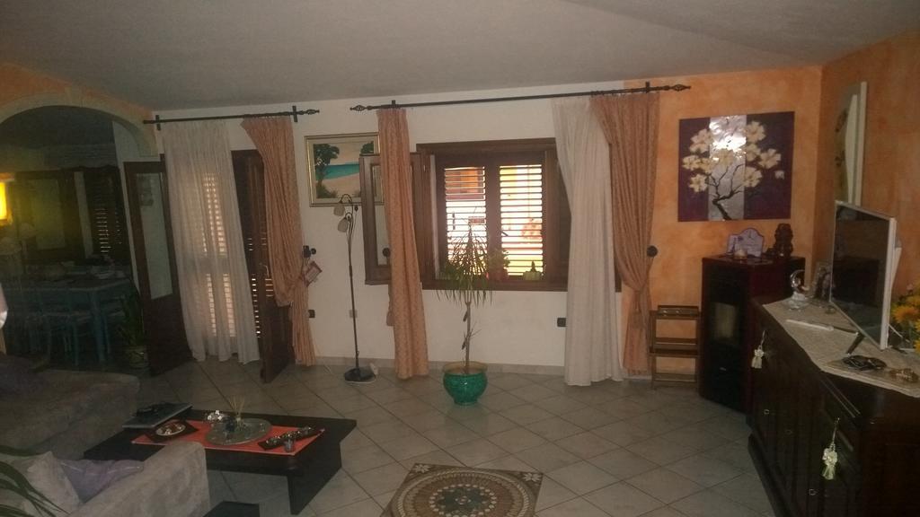 Casa Rosina Apartamento Orosei Habitación foto